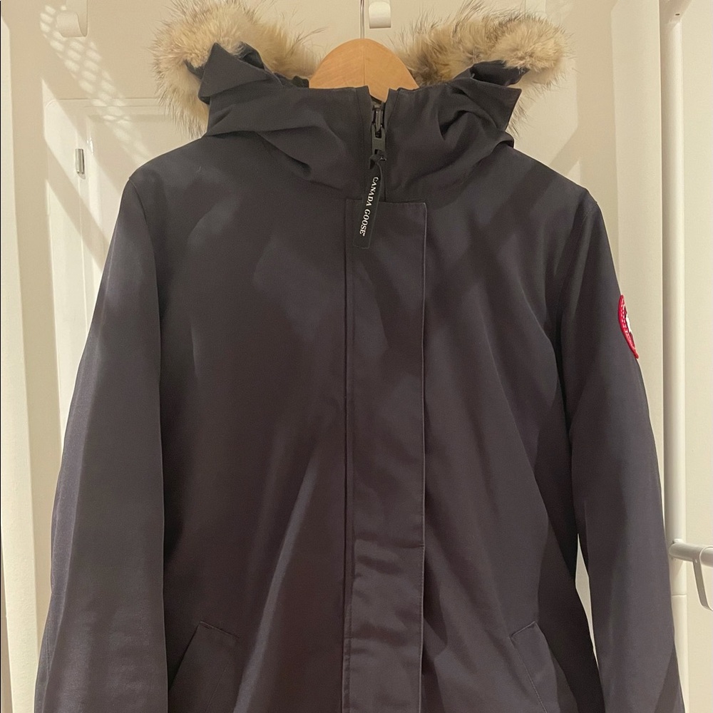 Canada Goose - Victoria Parka - Women’s Size Large - Navy Blue